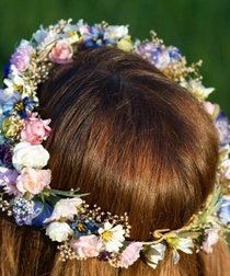 NWT Flowers Halo Crown For Festival, Special Occasions or Wedding, Handcrafted Red Rose Gold Halo Crown Bridal Photoshoot Wedding Maternity  main image 2